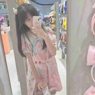 羊咩咩.