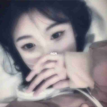 江忍嘚老婆.