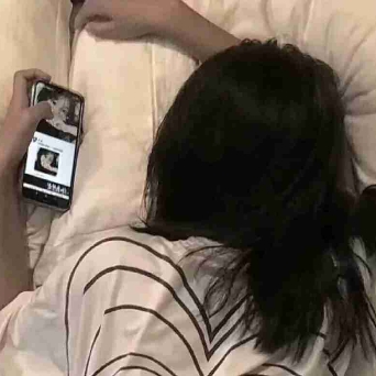 怡難平💤