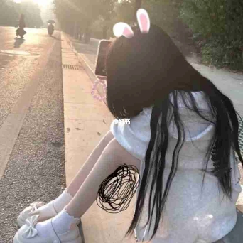 ^小哭包🖇️林姩